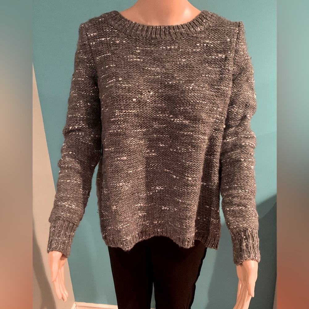 Sweater.    3/40